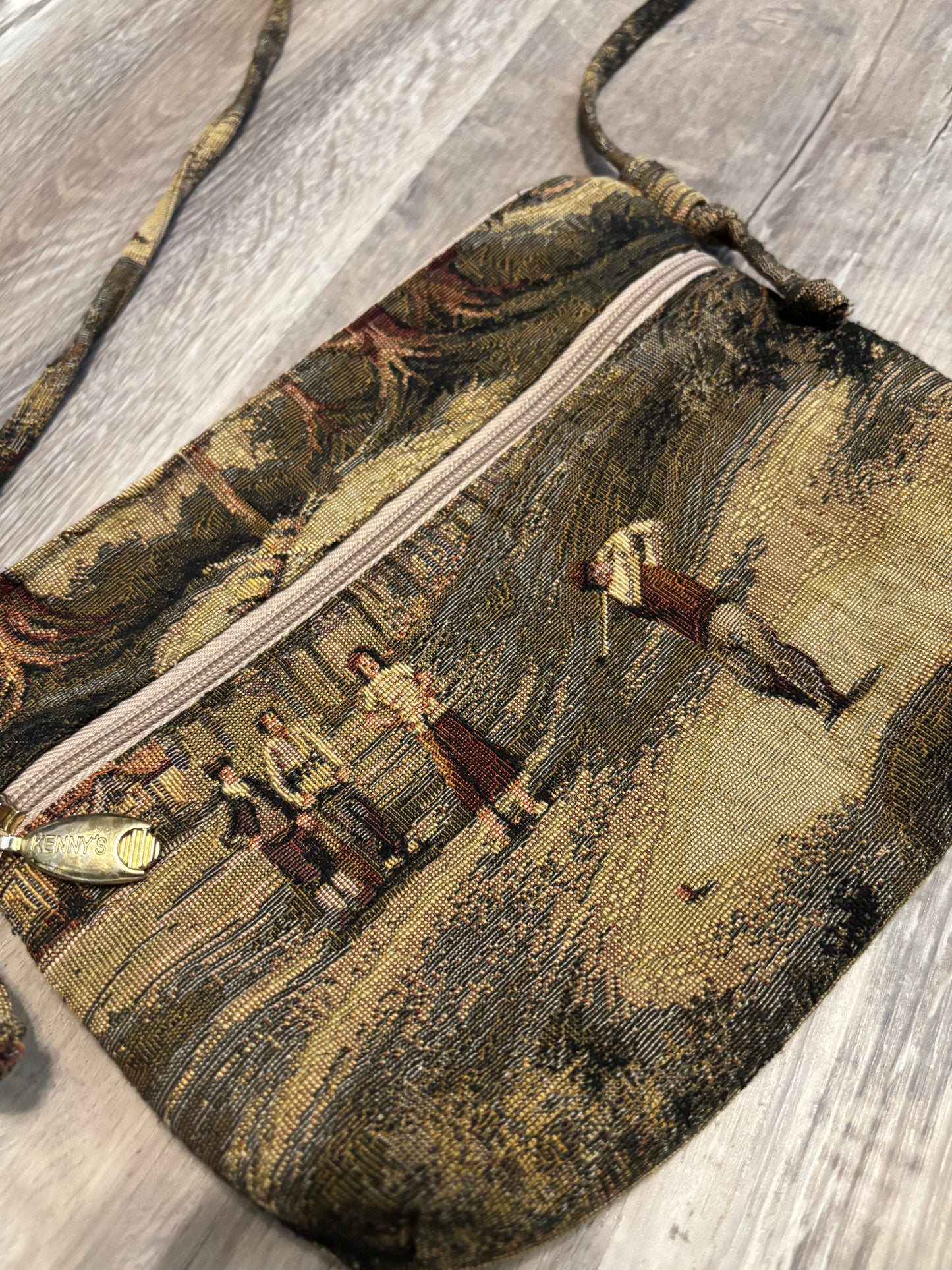 *VINTAGE* GOLF TAPESTRY PURSE