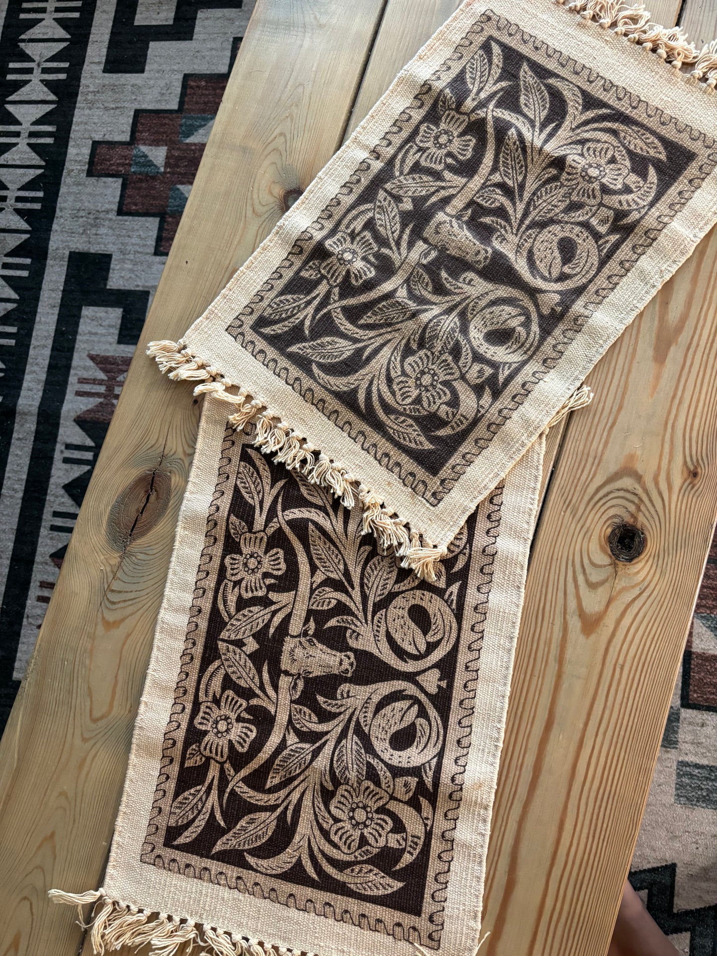 *VINTAGE* TOOLED LEATHER STYLE LONGHORN PLACE MAT SET OF 2