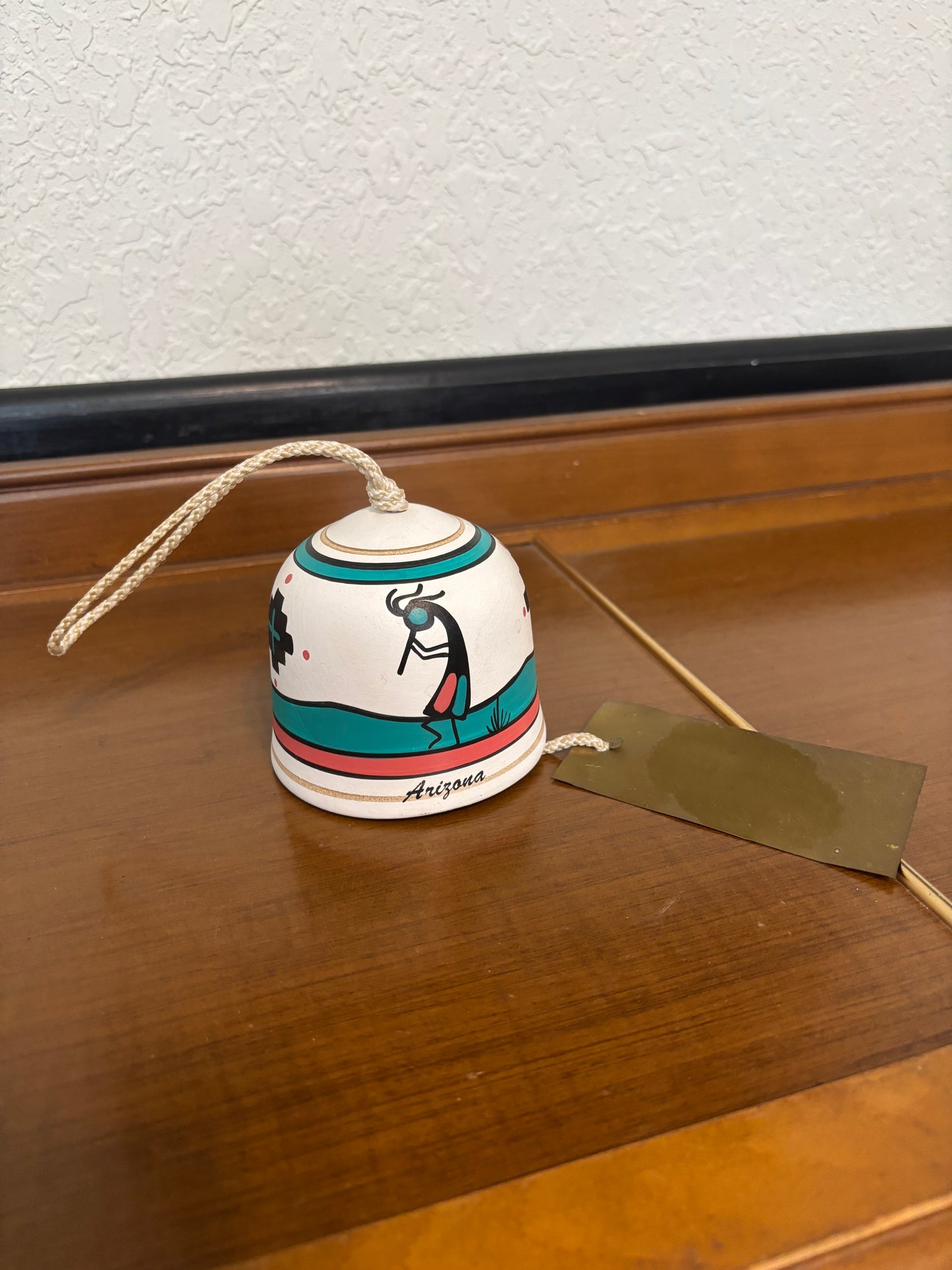 *VINTAGE* HAND PAINTED ARIZONA TESA BELL