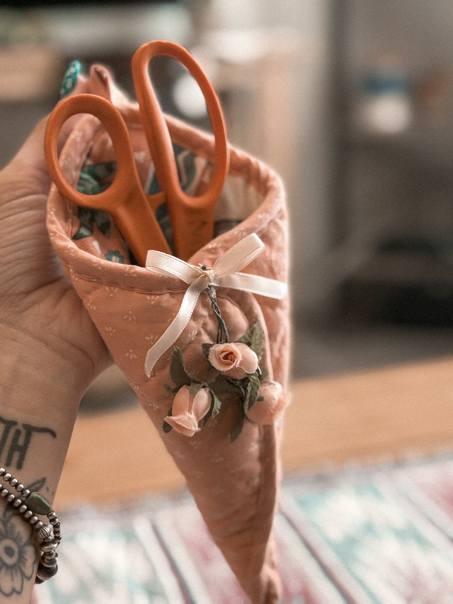 HOMEMADE SCISSOR/TOOL POUCH *VINTAGE*