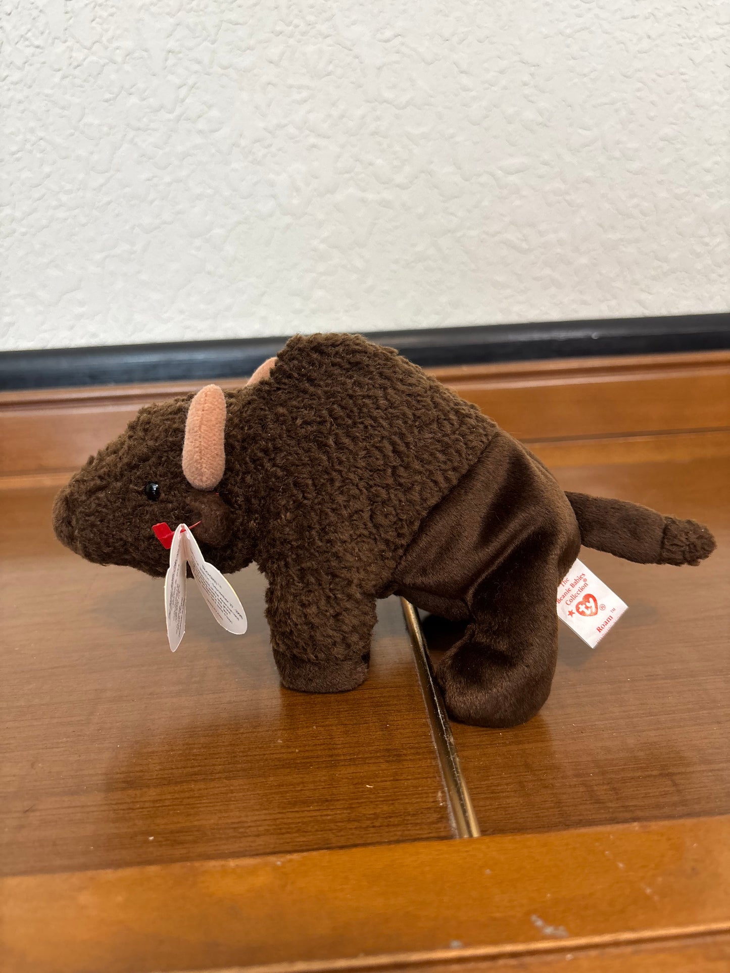 *VINTAGE*RARE, MISPRINT* ROAM THE BISON BEANIE BABY (W/ TAG ERRORS)
