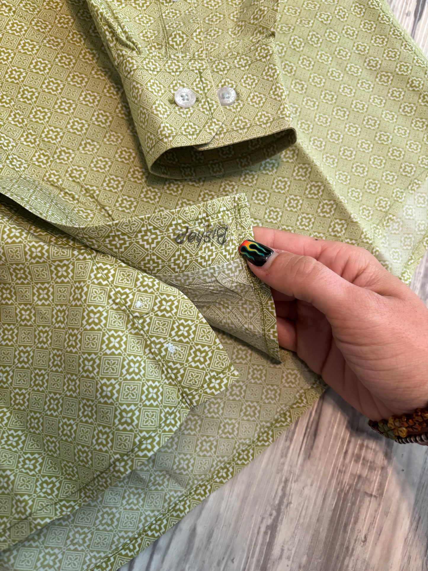 LIME GREEN CINCH BUTTON UP SHIRT