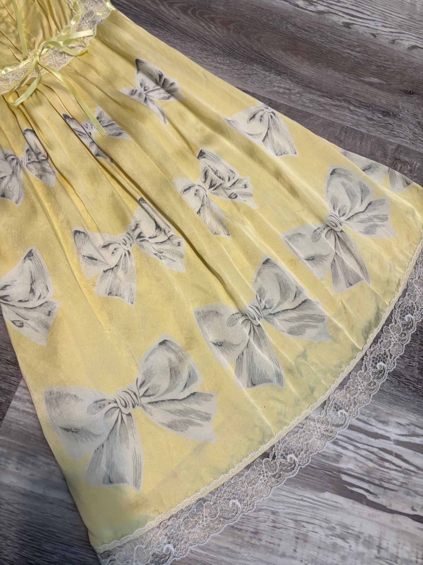 BETSY JOHNSON YELLOW SILK LACE BOW DRESS