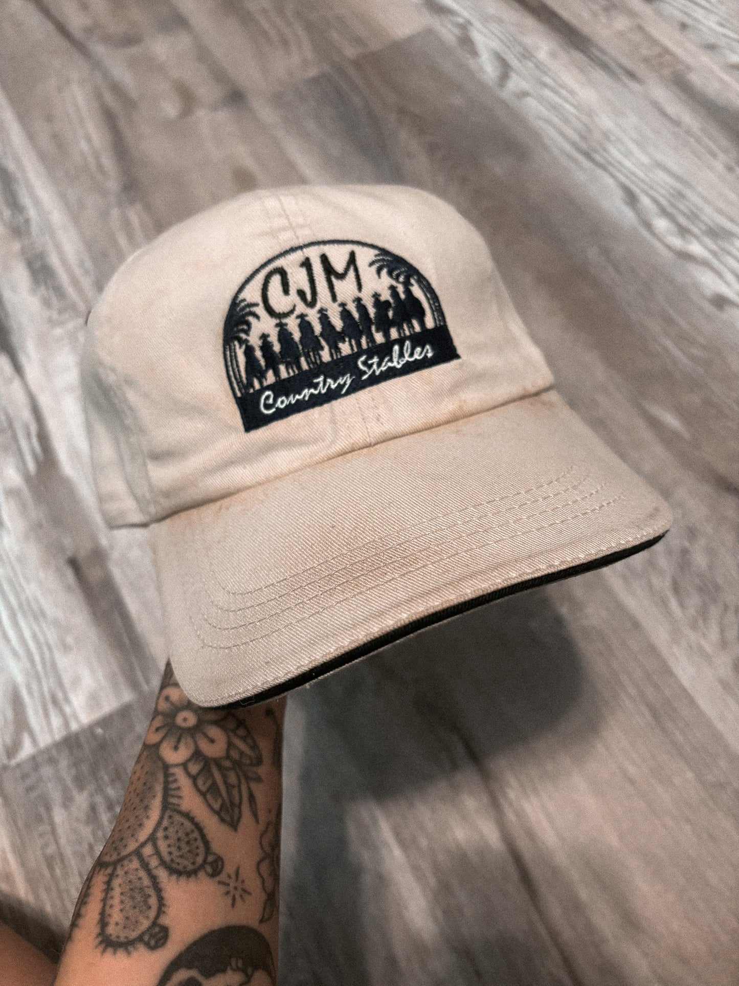 COUNTRY STABLES HAT *VINTAGE*