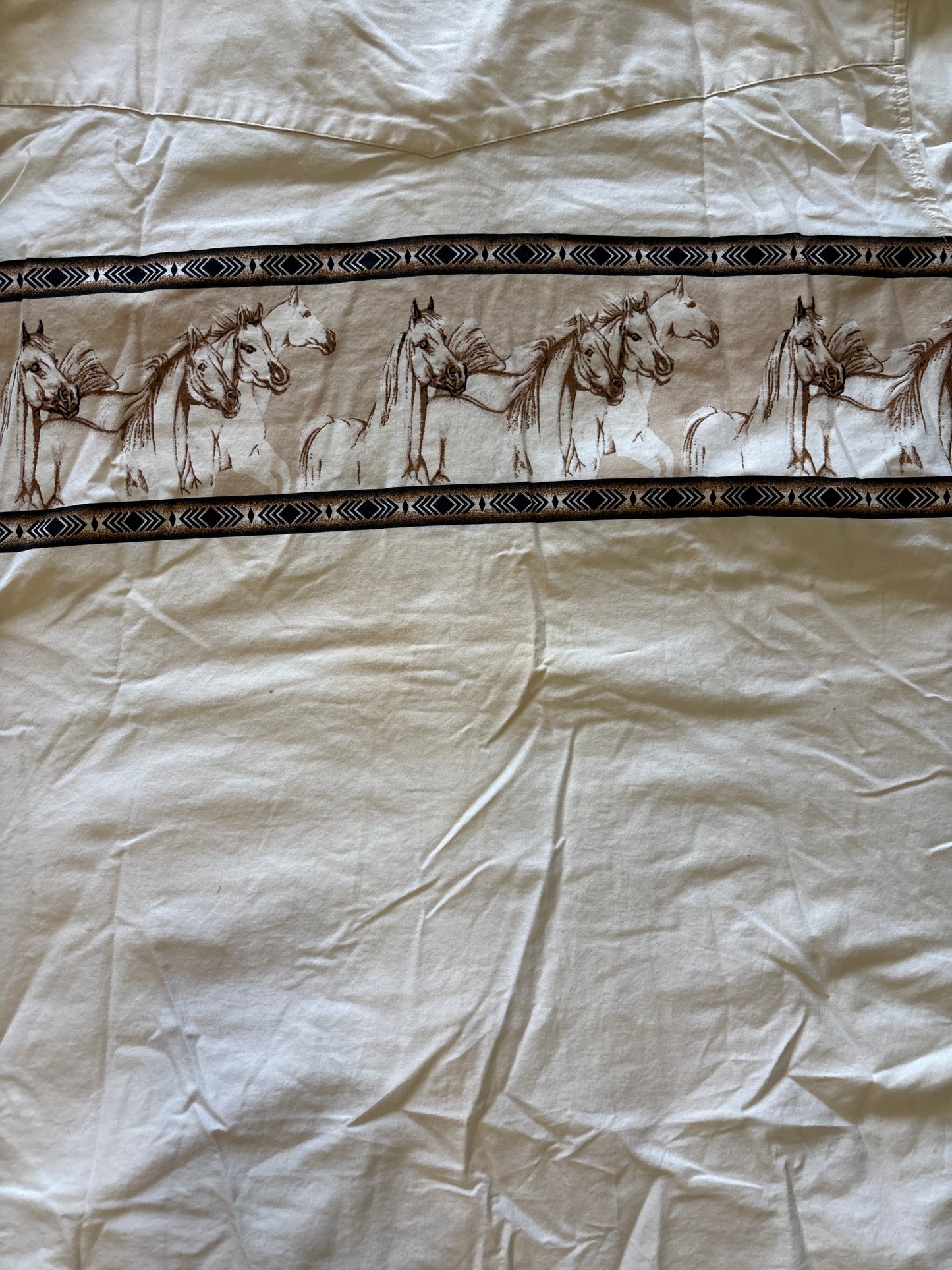 *VINTAGE* HORSE AOP PEARL SNAP