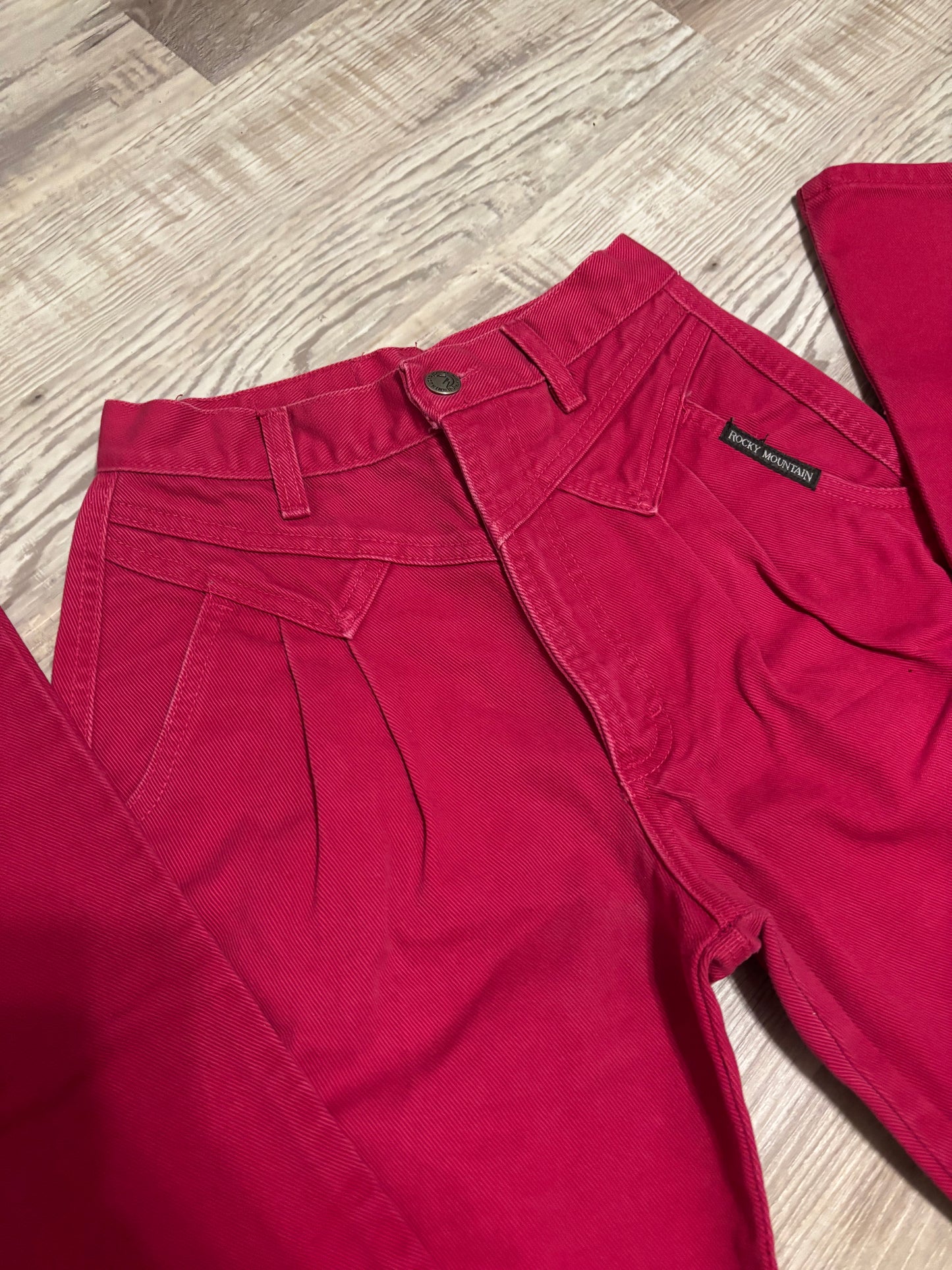 *VINTAGE* 24” BRIGHT PINK ROCKIES ROCKY MOUNTAIN BAREBACK JEANS