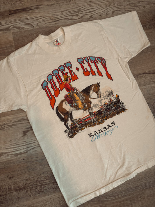DODGE CITY KANSAS TEE *VINTAGE*