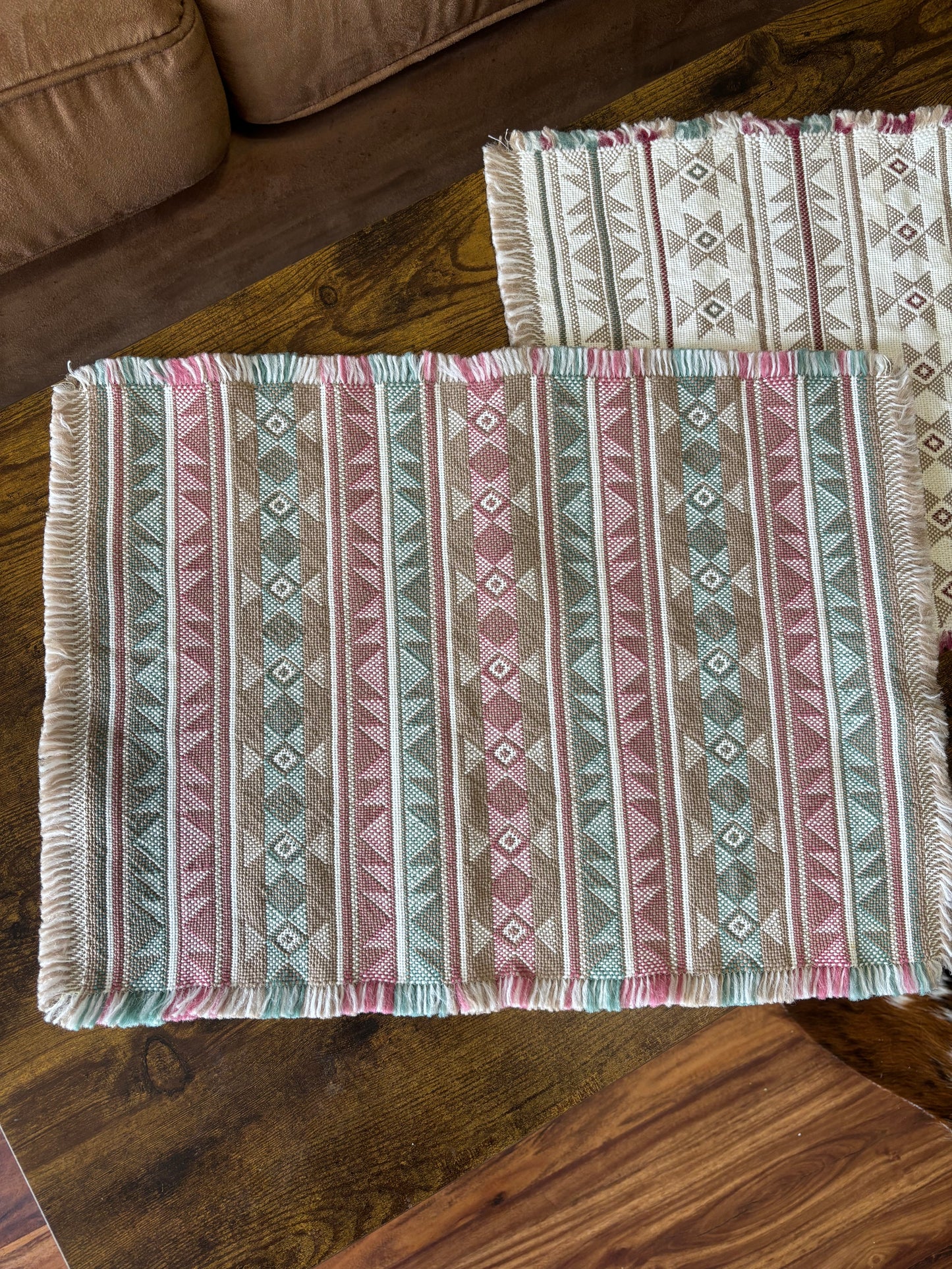 *VINTAGE* AZTEC WOLVEN PLACEMATS SET OF 2