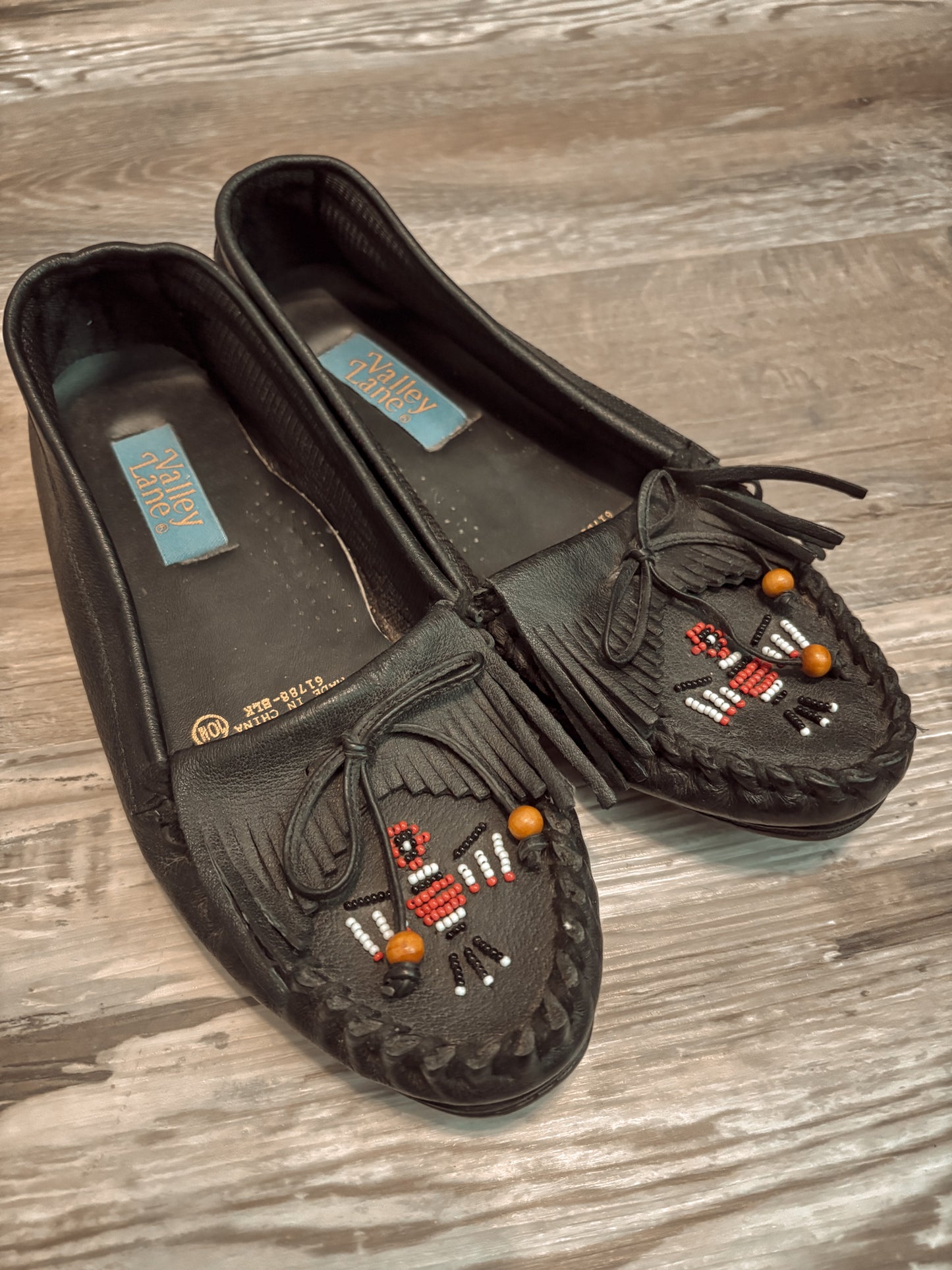 VALLEY LANE THUNDERBIRD BEADED MOCCASINS