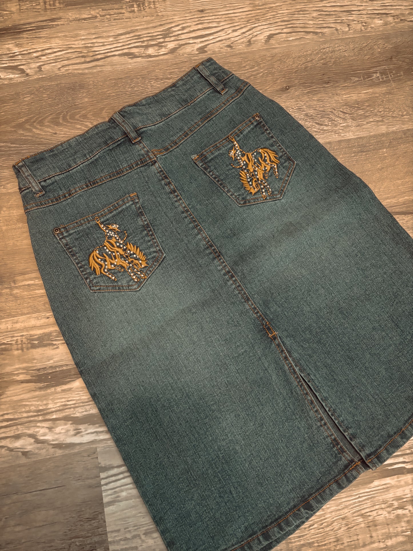 *DEADSTOCK* DENIM SKIRT RHINESTONE BRONC *VINTAGE*