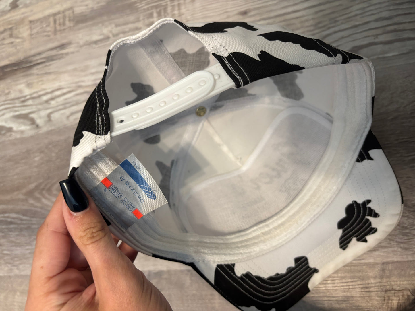 GRIER’S MARKET & CATERING COWPRINT TRUCKER SNAPBACK HAT *VINTAGE*