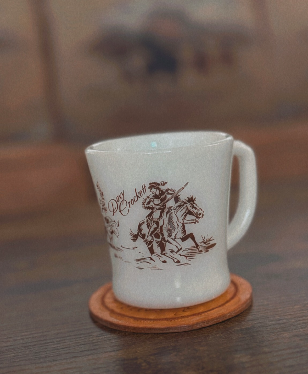 DAVY CROCKETT MILK GLASS MUG *VINTAGE*