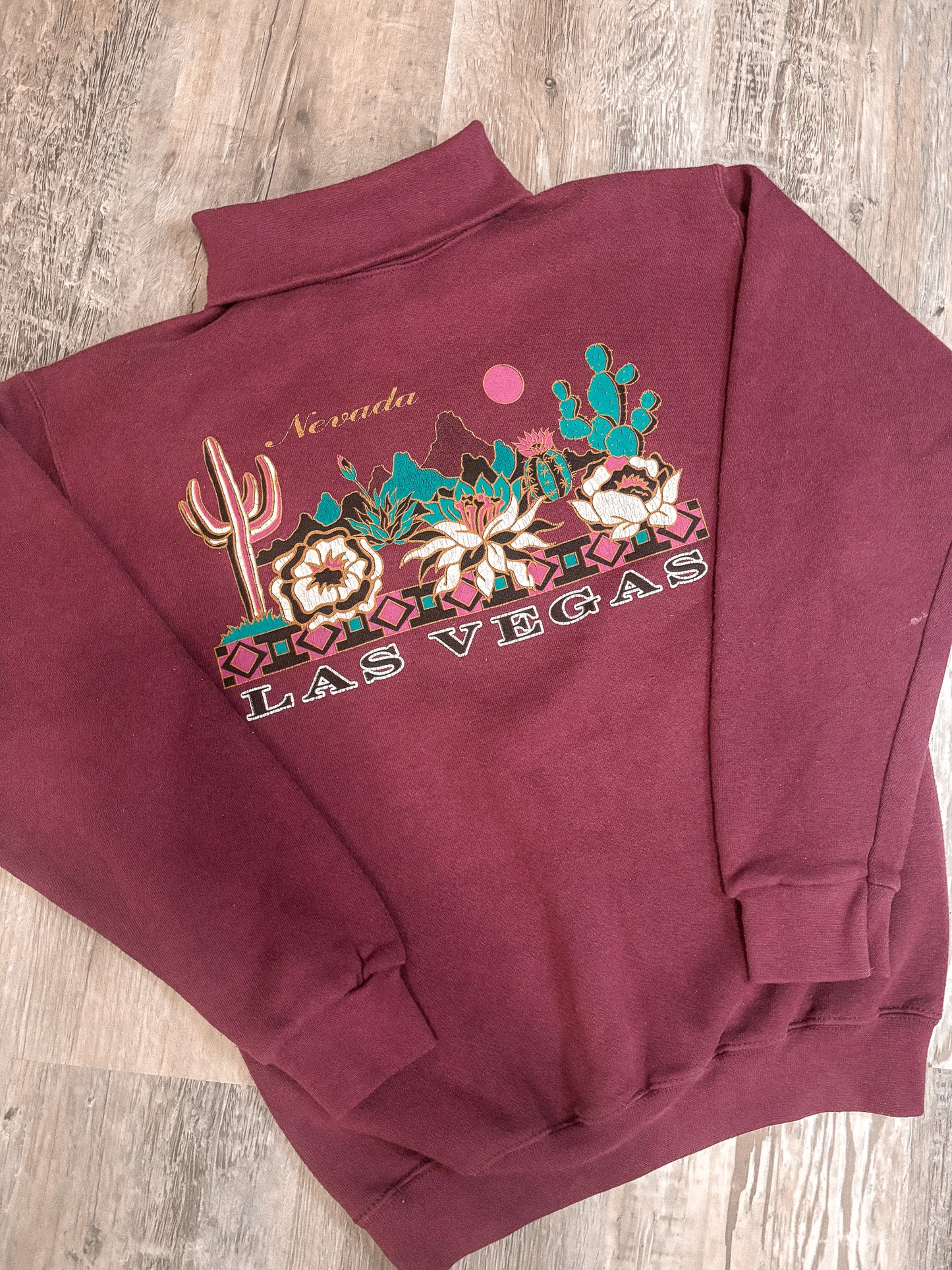 LAS VEGAS COLLARED SWEATSHIRT *VINTAGE*