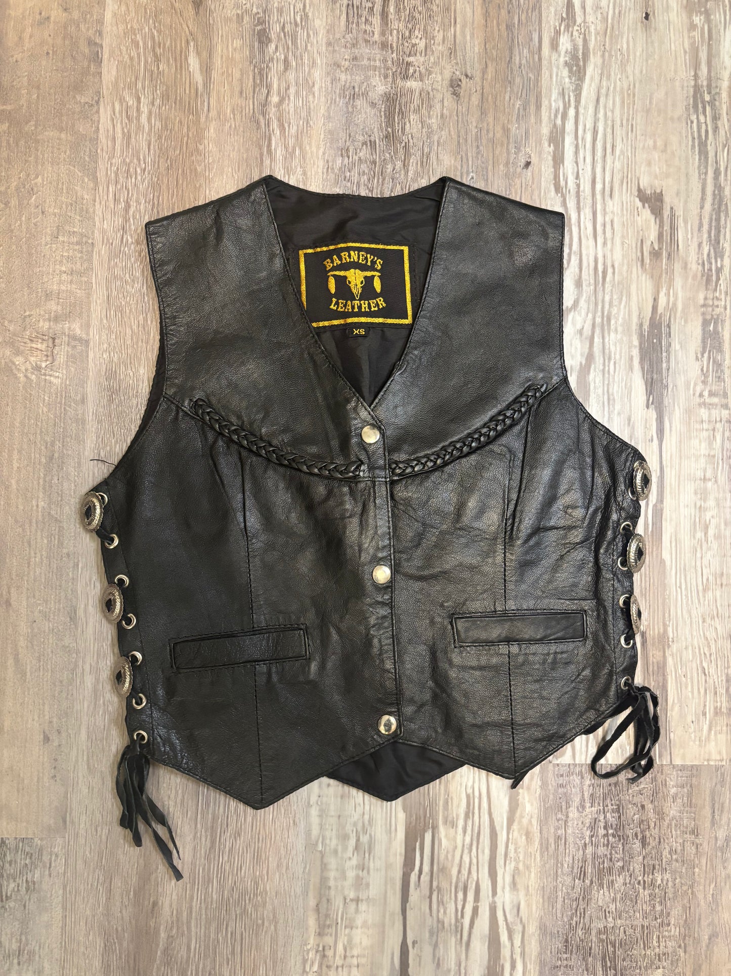CONCHO BLACK LEATHER BIKER VEST *VINTAGE*