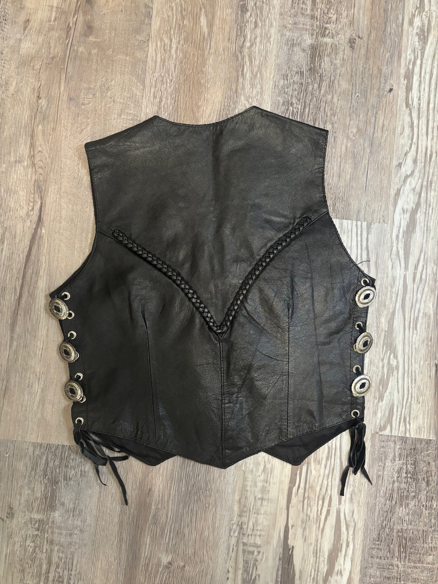 CONCHO BLACK LEATHER BIKER VEST *VINTAGE*