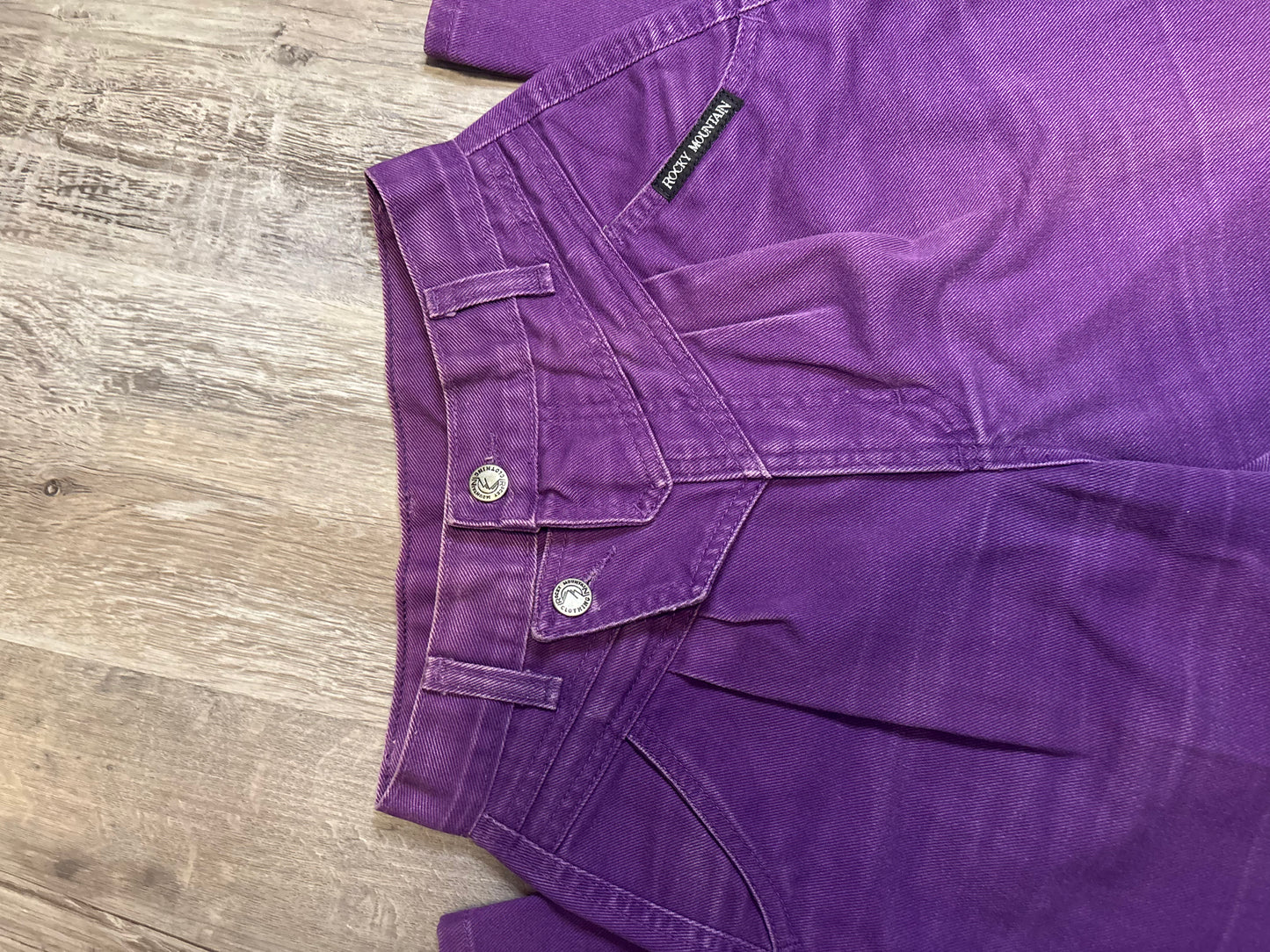 23" PURPLE ROCKIES BAREBACK JEANS *VINTAGE*