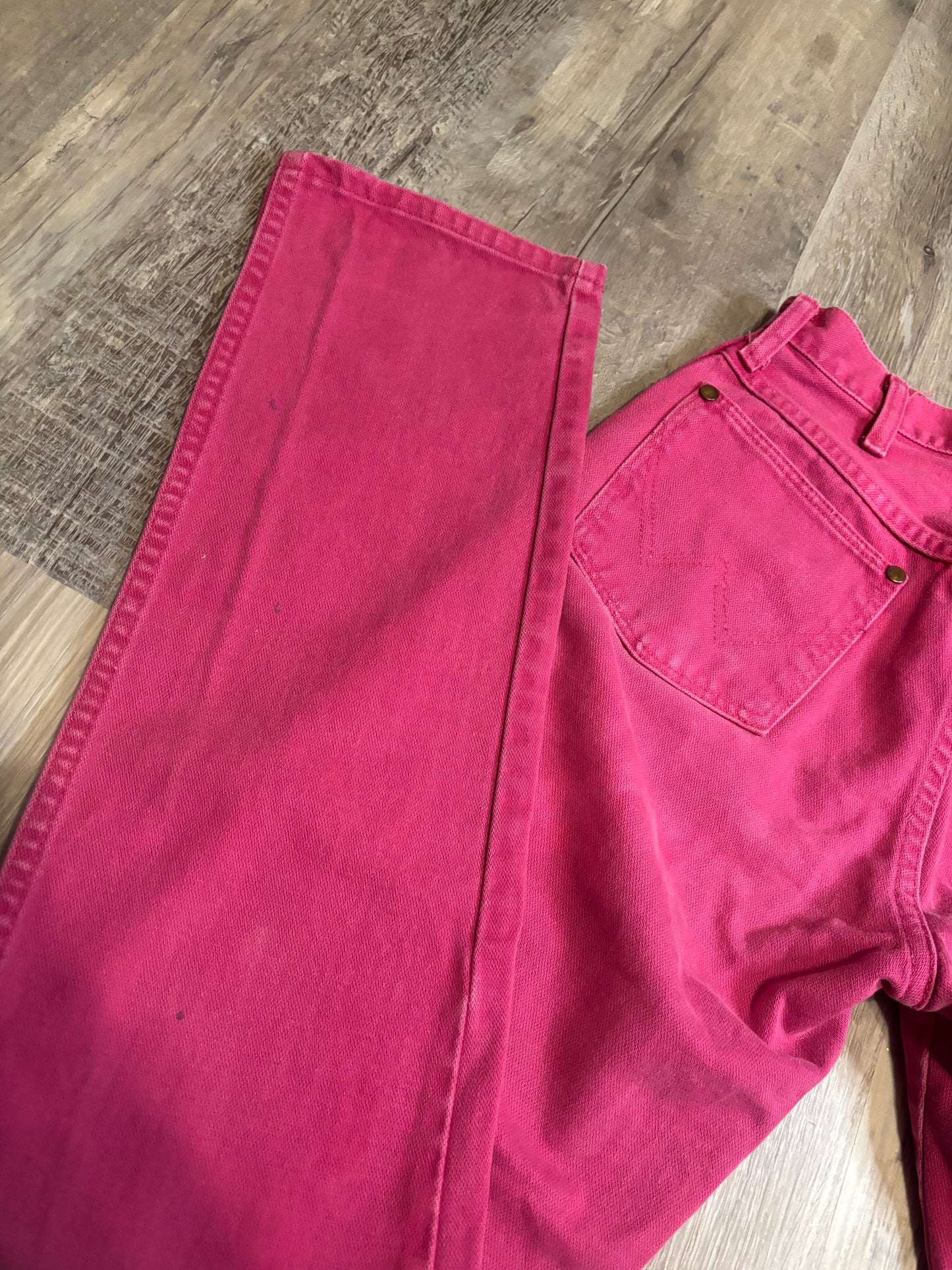 26" BLEACHED/DISTRESSED PINK PINK WRNAGLER JEANS *VINTAGE*