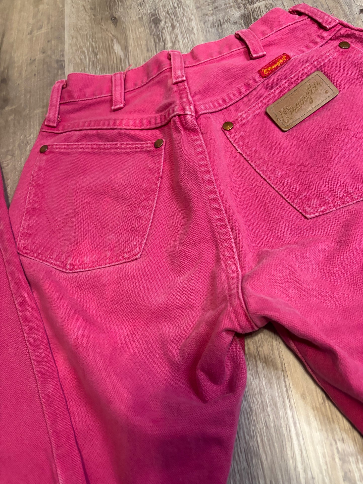 26" BLEACHED/DISTRESSED PINK PINK WRNAGLER JEANS *VINTAGE*