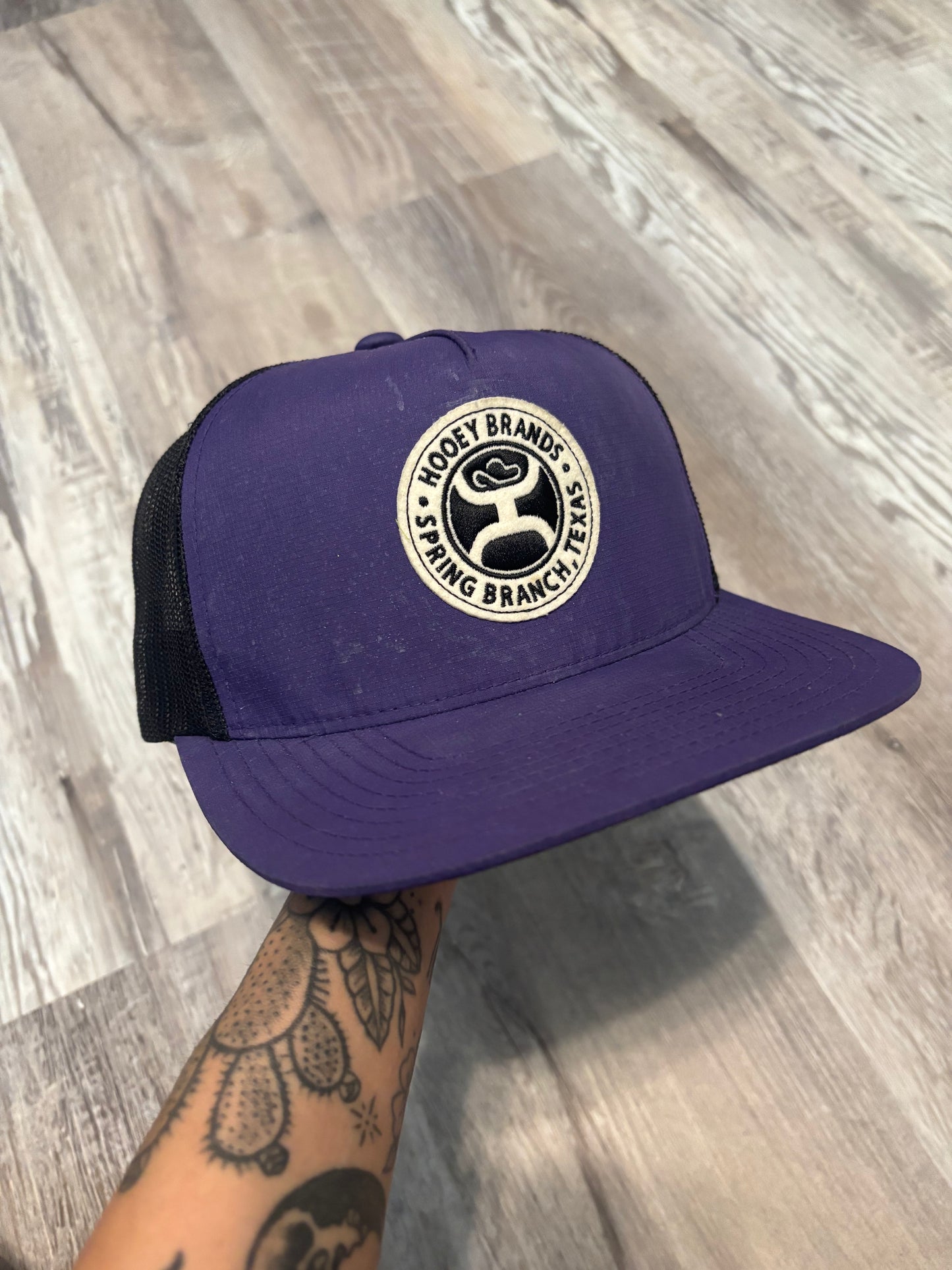 PURPLE HOOEY BRAND TRUCKER SNAPBACK HAT