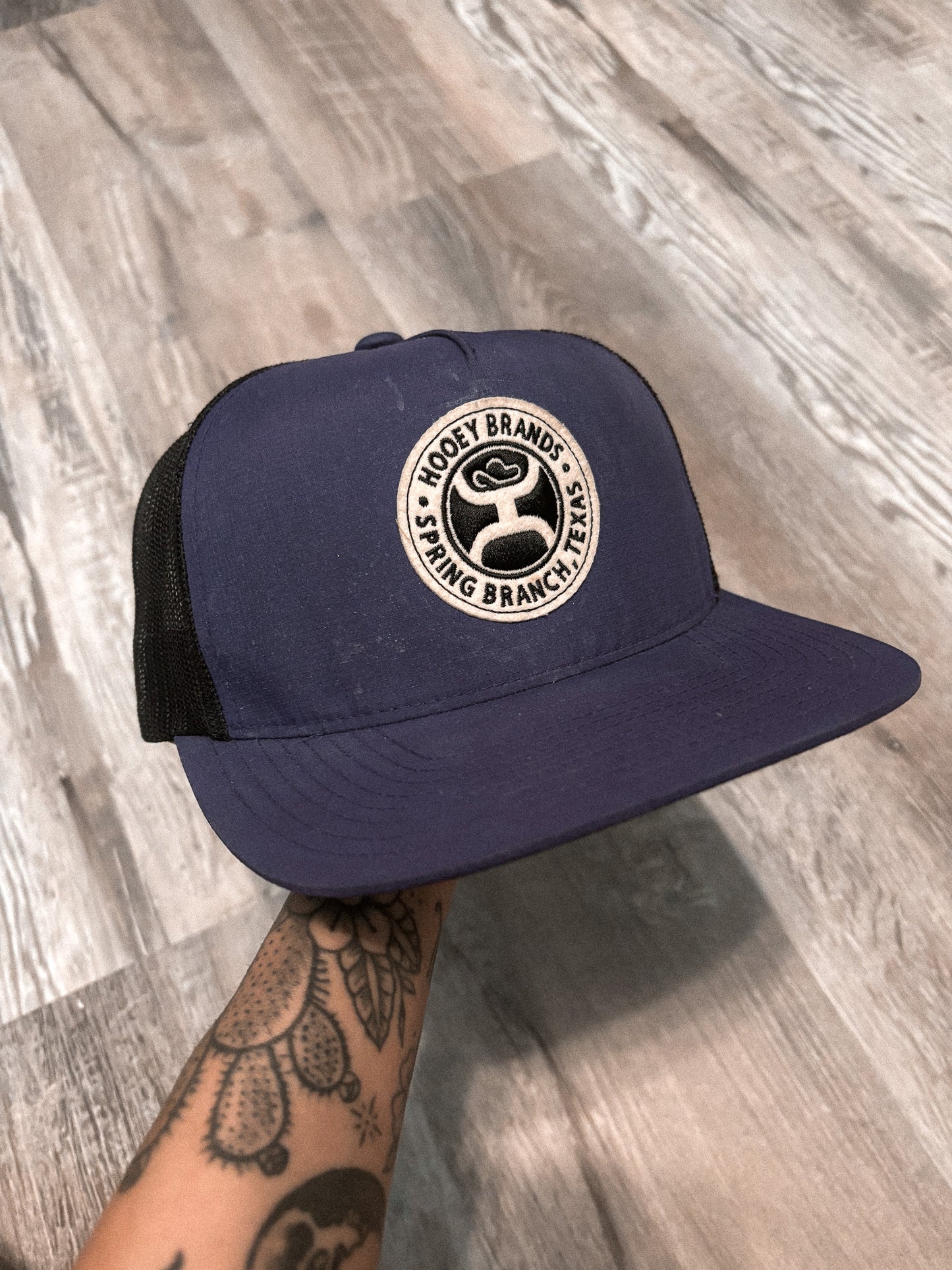 PURPLE HOOEY BRAND TRUCKER SNAPBACK HAT