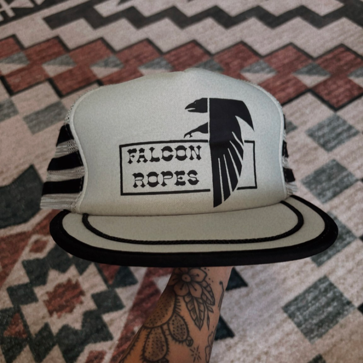 FALCON ROPES TRUCKER SNAPBACK HAT *VINTAGE*