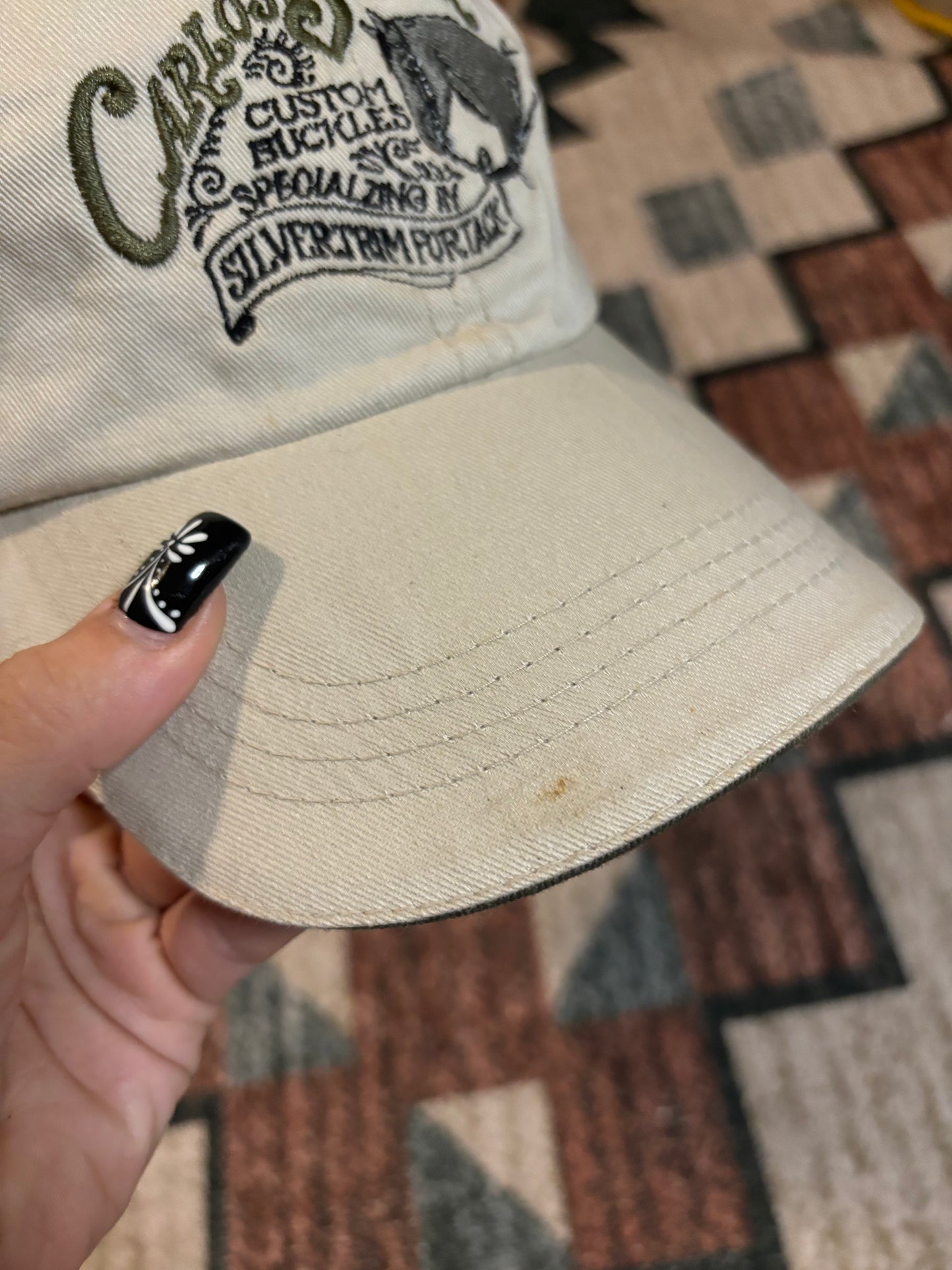 SILVER HORSE HAT *VINTAGE*