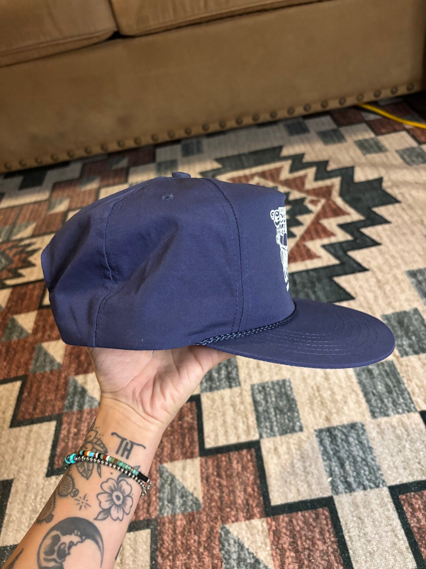 LOVE THAT COUNTRY MUSIC TRUCKER HAT *VINTAGE*