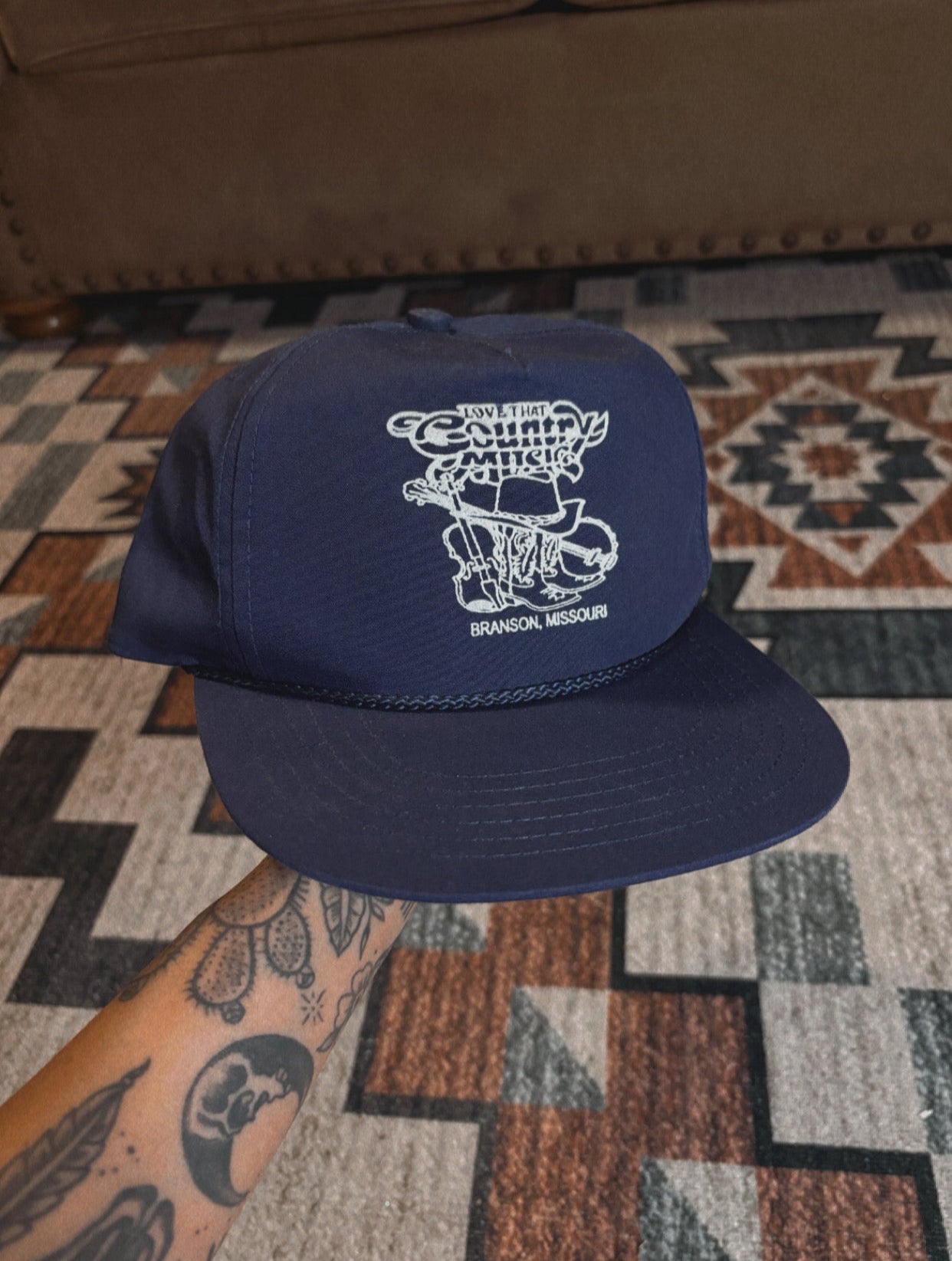 LOVE THAT COUNTRY MUSIC TRUCKER HAT *VINTAGE*